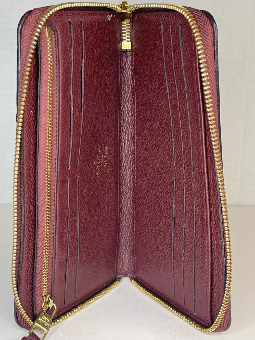 Louis Vuitton Zippy Wallet